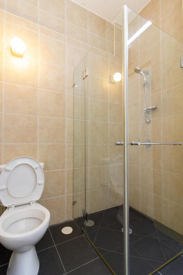 Bright 3br In The Beating Heart Of Tlv By Feelhome
